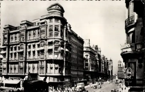 Ak Madrid Spanien, Hotel Metropol,  Straßenansicht,  Architektur