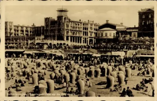 Ak Scheveningen Den Haag Südholland, Strand von  Menschenmengen, Strandkörbe, Boulevard