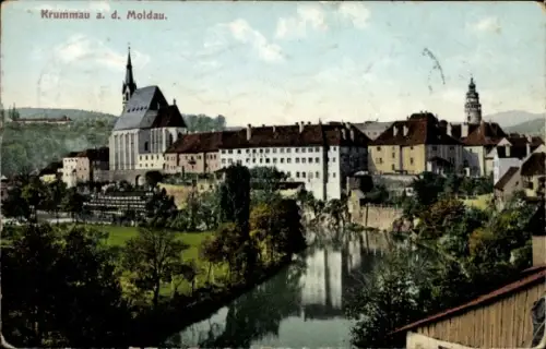 Ak Český Krumlov Böhmisch Krumau an der Moldau Krummau Südböhmen,  Fluss, Gebäude, Bäume, Landsch
