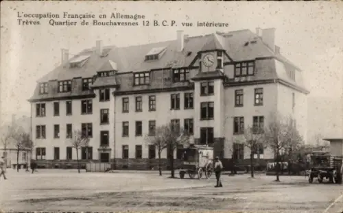 Ak Trier an der Mosel, Trèves, Quartier Bouchavesnes, 12. Bataillon