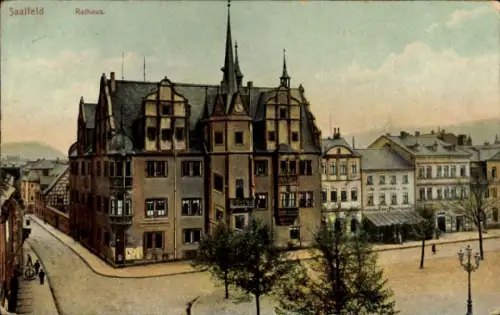 Ak Saalfeld an der Saale Thüringen,  Rathaus,  Architektur, farbig