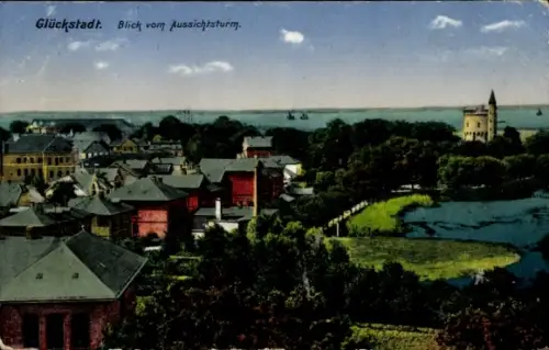 Ak Glückstadt an der Elbe,  Blick vom Aussichtsturm, Schiffe auf dem Wasser, grüne Landschaft