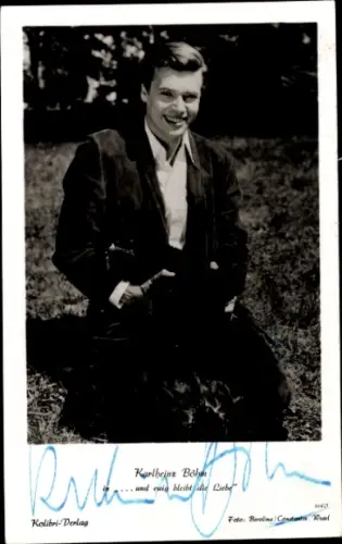 Ak Schauspieler Karlheinz Böhm in und ewig bleibt die Liebe, Portrait, Autogramm
