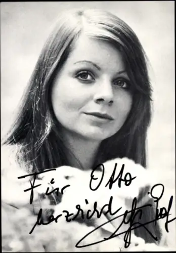 Autogrammkarte Sängerin Elfi Graf, Herzen haben keine Fenster, Portrait, Autogramm