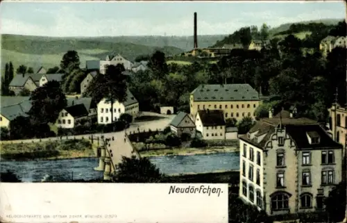 Ak Neudörfchen Mittweida in Sachsen, Ortspartie mit Brücke, Wohnhäuser