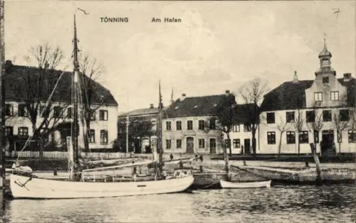 Ak Tönning an der Eider Nordfriesland, Hafenansicht, Boote, Gebäude, Tönning