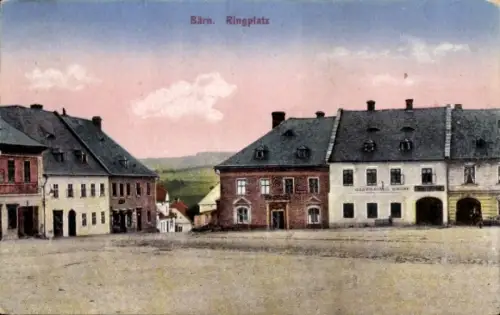 Ak Bärn Moravský Beroun Region Olmütz,  Ringplatz, Gebäude, keine Persönlichkeiten
