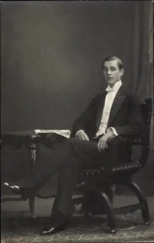 Foto Ak Mann in Frack, Porträt