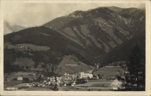 Ak Aflenz Steiermark, Berglandschaft, Dorfansicht, Kirche, Schriftzug AFLENZ