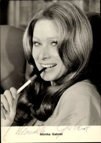 Ak Schauspielerin Monika Gabriel, Portrait, Autogramm