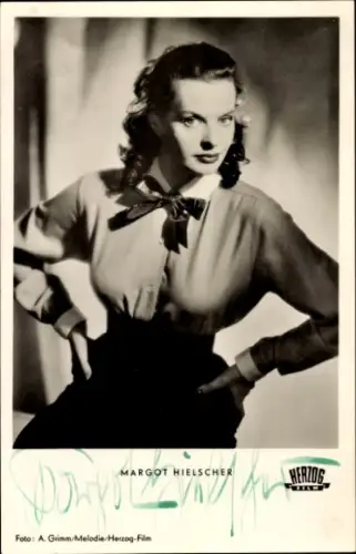 Ak Schauspielerin Margot Hielscher, Portrait, Heimweh nach Dir, Autogramm