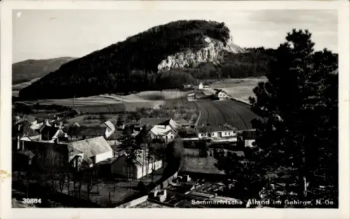 Ak Alland im Gebirge Niederösterreich, Alland im Gebirge, N.-Oe., Landschaft, Häuser, Berg