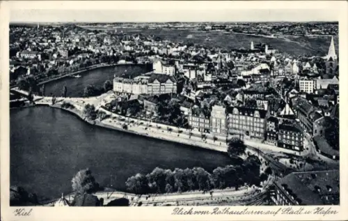 Ak Kiel, Luftaufnahme von  Rathausturm, Stadthafen, Wasser, Gebäude