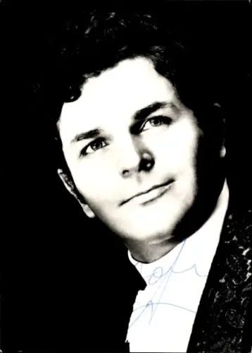 Autogrammkarte Opernsänger Michael Theodore, Portrait, Autogramm