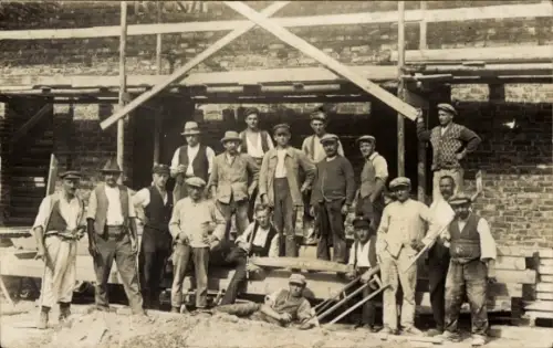 Foto Ak Radebeul in Sachsen, Schriftzug auf Säge