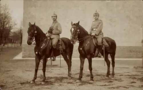 Foto Ak Magdeburg an der Elbe, Infanterie-Regiment 66, Soldaten zu Pferd
