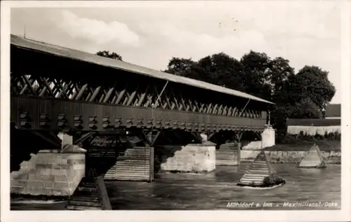 Ak Mühldorf am Inn Oberbayern, Maximiliansbrücke,  Fluss, Bäume