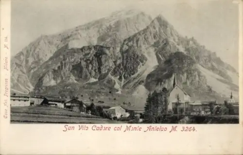 Ak San Vito di Cadore Veneto, Berglandschaft,  Monte Anielao, Häuser im Vordergrund