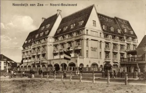 Ak Noordwijk aan Zee Südholland,  Noord-Boulevard, Palace Hotel