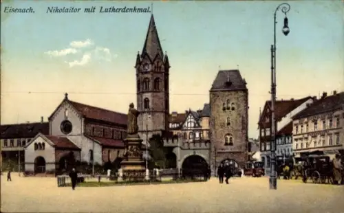 Ak Lutherstadt Eisenach Thüringen, Hellthal,  Nikolaitor, Lutherdenkmal,  Gebäude, Straßenansicht