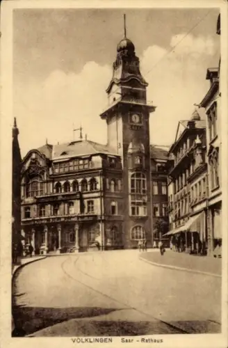 Ak Völklingen im Saarland,  Saar Rathaus,  Architektur, keine Persönlichkeiten, schwarz-weiß