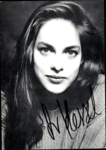 Foto Schauspielerin Sophie von Kessel, Portrait, Autogramm