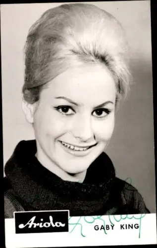 Autogrammkarte Sängerin Gaby King, Portrait, Autogramm