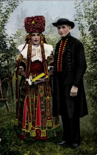 Ak Paar in Schaumburg Lippischen Volkstrachten, Brautpaar