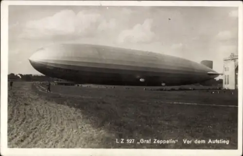 Ak Luftschiff LZ 127 Graf Zeppelin vor dem Aufstieg