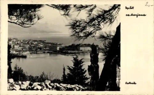Ak Split Kroatien, Durchblick zum Ort