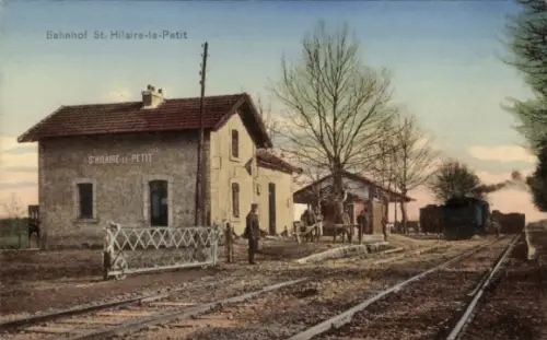 Ak Saint Hilaire le Petit Marne, Bahnhof, Gleisansicht