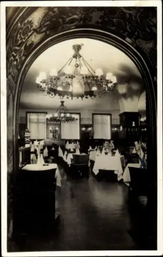 Ak Ungarn, Blick ins Restaurant