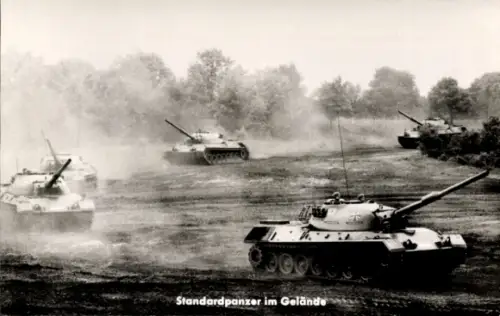 Ak Bundeswehr, Standardpanzer im Gelände