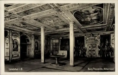 Ak Landshut in Niederbayern, Rittersaal, Burg Trausnitz,   Malereien, Säulen