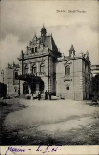 Ak Znojmo Znaim Südmähren, Stadt-Theater  zwei Personen, Datum 2.1.05