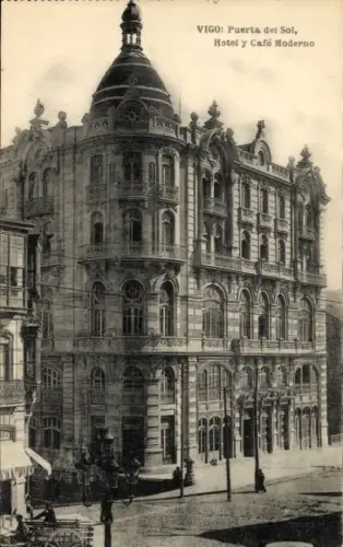 Ak Vigo Galicien Spanien,  Puerta del Sol, Hotel y Café Moderno,  Architektur