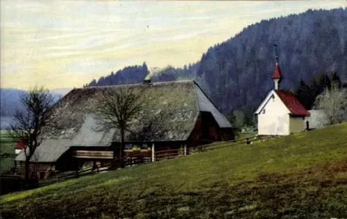 Ak Titisee Neustadt im Breisgau Hochschwarzwald, Schwarzwaldhaus, Kapelle