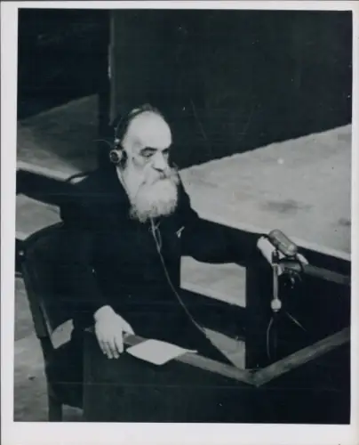 Foto Nürnberger Prozess, Prof. Josef ?, Mitglied der sowj. Akademie für Wissenschaften