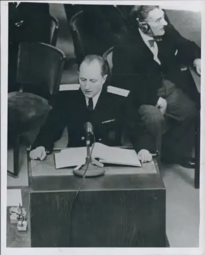 Foto Nürnberger Prozess, russischer Anklagevertreter Generalleutnant Rudenko