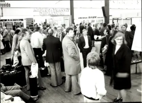Foto Düsseldorf am Rhein, Flughafen, Passagiere