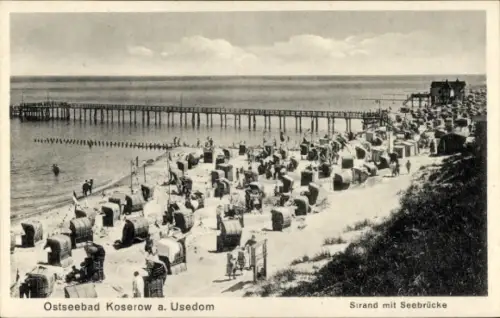 Ak Ostseebad Koserow auf Usedom, Strand, Seebrücke, Strandkörbe