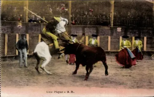 CPA Course de taureaux, Une Pique