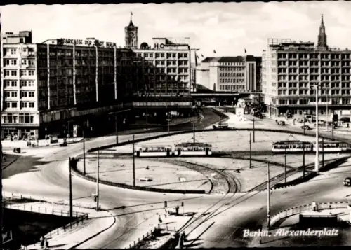 Ak Berlin Mitte, Alexanderplatz, Sparkasse Stadt Berlin, HO Warenhaus, Berolina Haus, Straßenbahnen