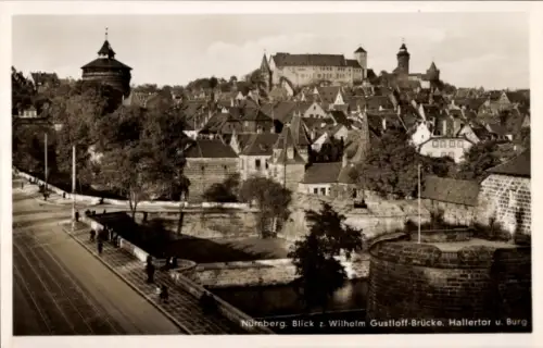 Ak Nürnberg,  Blick zur Wilhelm Gustloff-Brücke, Hallertor, Burg
