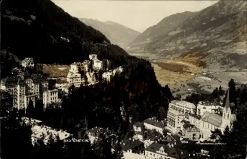 Ak Bad Gastein Badgastein in Salzburg,  Berglandschaft,  Gebäude, 