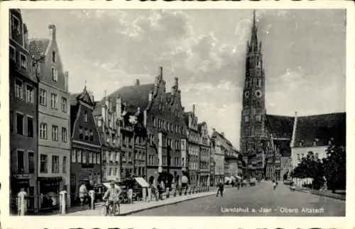 Ak Landshut in Niederbayern,  Obere Altstadt, r Turm, Straßenansicht