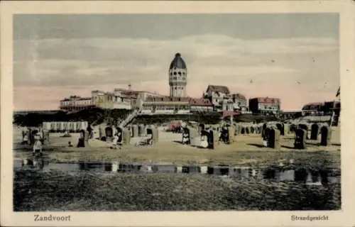 Ak Zandvoort aan Zee Nordholland Niederlande,  Strandansicht, Strandkörbe, Gebäude im Hintergrund