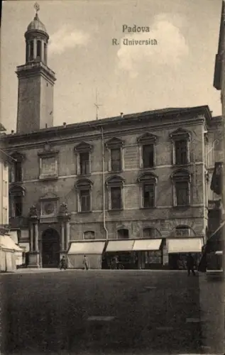 Ak Padova Padua Veneto,  R. Università, Gebäude mit Turm, keine Personen sichtbar