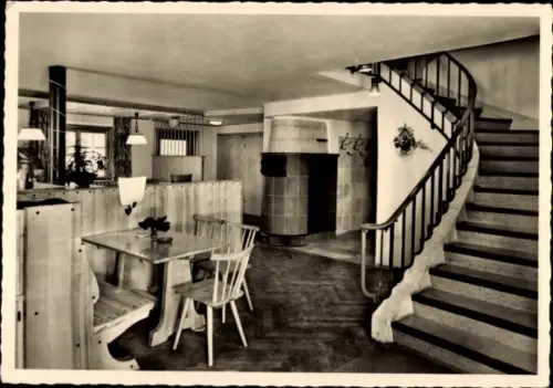 Ak Markdorf Bodenseekreis Baden, Gasthof zur Krone, Innenansicht, Treppe, Tisch, Stühle