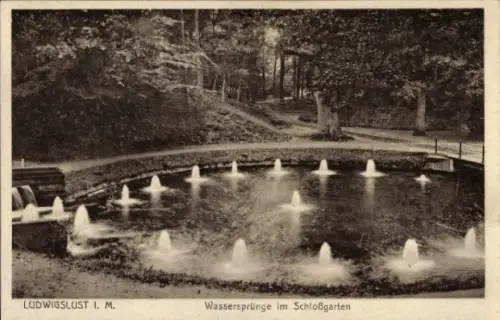 Ak Ludwigslust in Mecklenburg, Wassersprünge, Schloßgarten, Ludwigslust